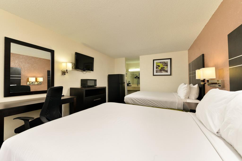 Gonzales Quality Inn מראה חיצוני תמונה