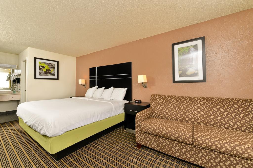 Gonzales Quality Inn מראה חיצוני תמונה